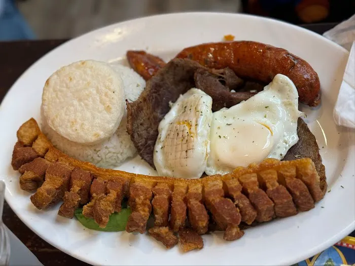 Noches de Colombia Picture 3