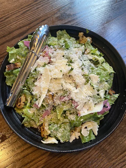 Sally's Apizza Picture 3