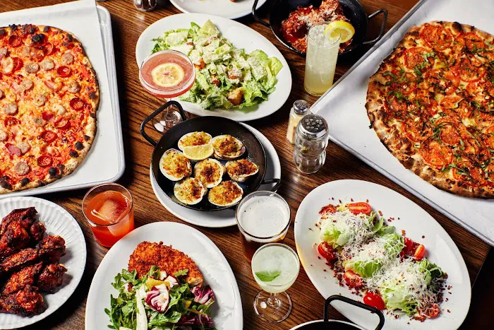 Sally's Apizza Picture 1