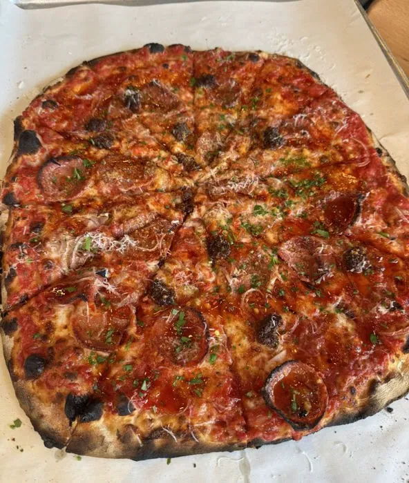 Sally's Apizza Picture 8