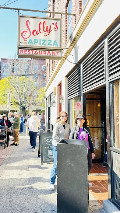 Sally's Apizza Picture 7