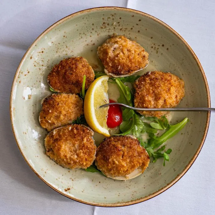 Lugano Salumeria & Wine Bar Picture 8