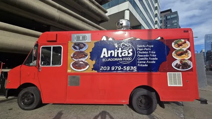 Anitas ecuatorian Food Picture 1