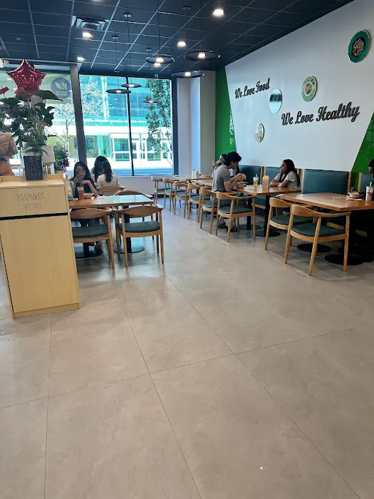 Natural Kitchen Picture 2