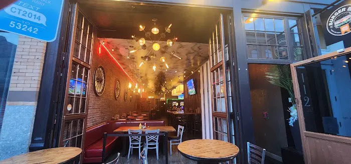 Burger Bar & Grille Sports Bar Picture 4