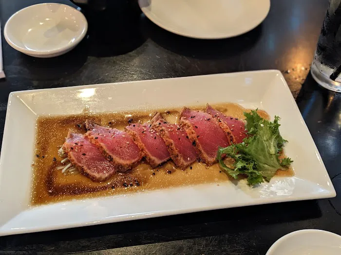 Oishi Sushi & Izakaya Picture 3