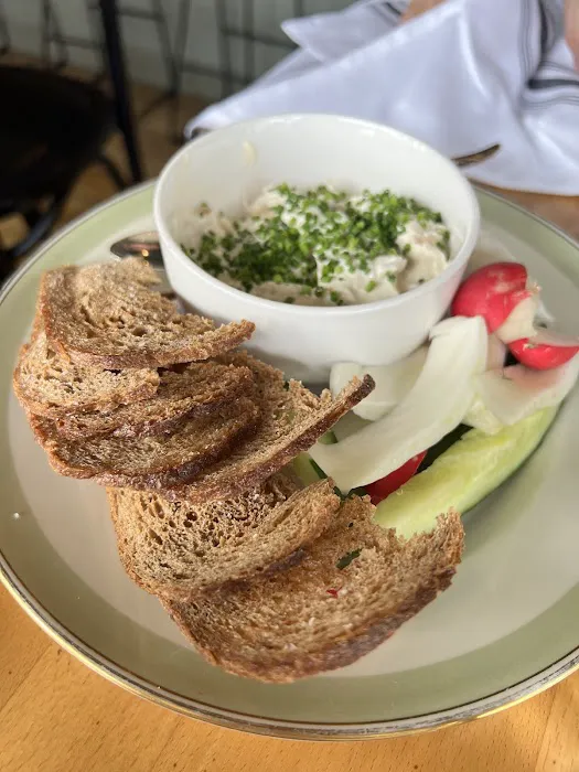 Allium Eatery Picture 6