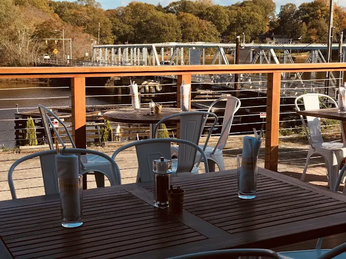 parker. Mansion Picture 6