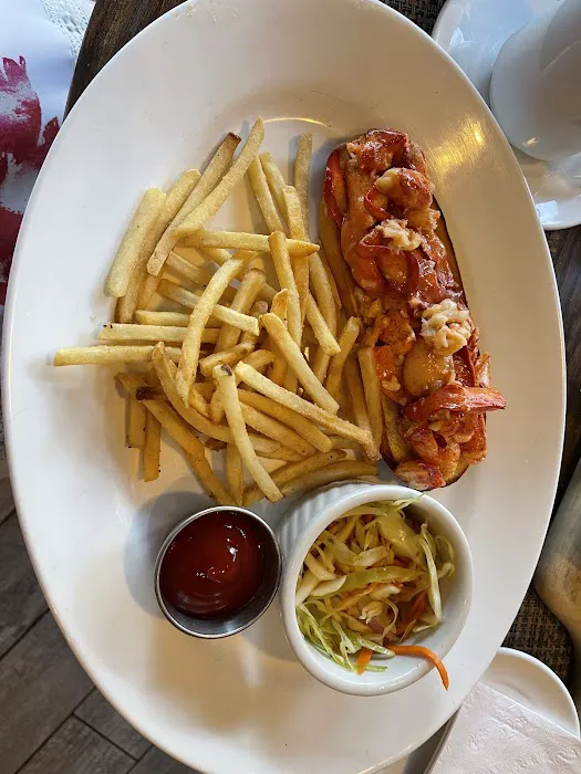 Harbor House Northport Picture 7