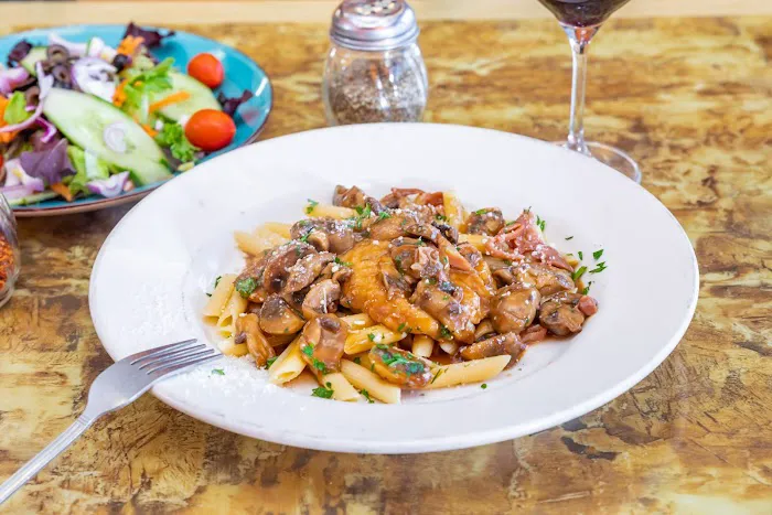 Toscano Pizzeria Picture 2