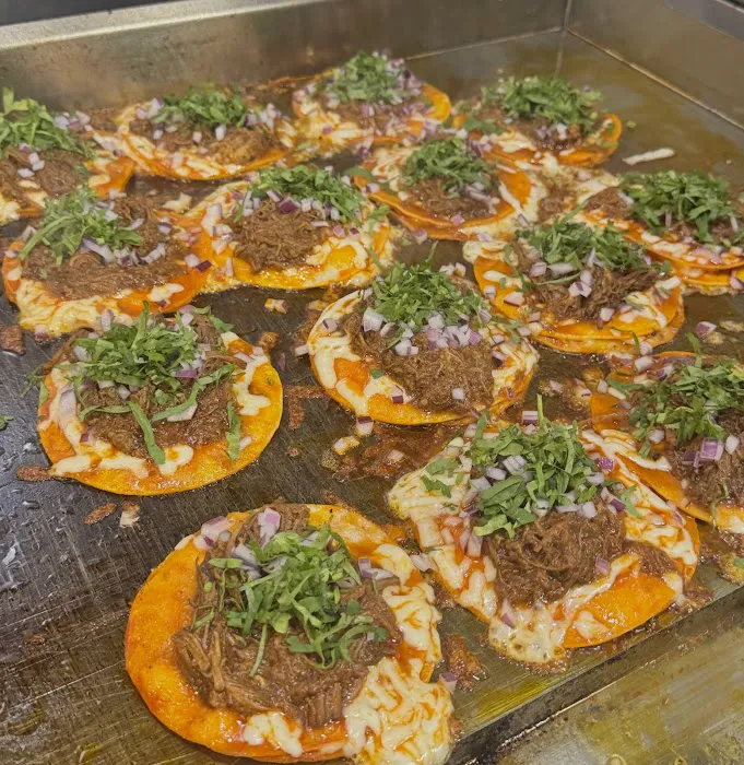 Ed’s Fusion Pizza & Tacos Picture 7