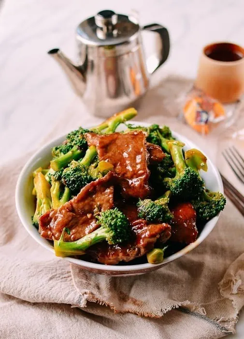 Six Happiness Gourmet Chinese Take-out Picture 1