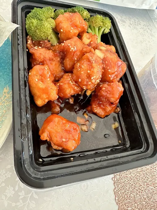 Six Happiness Gourmet Chinese Take-out Picture 6