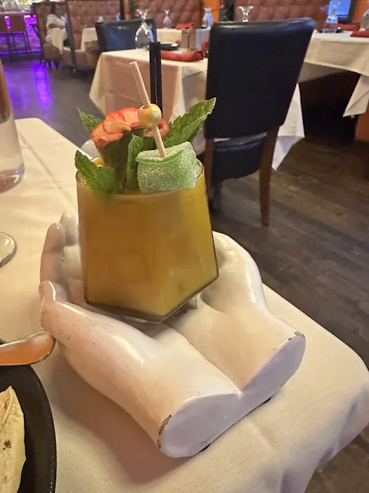 Taj Stamford Picture 10