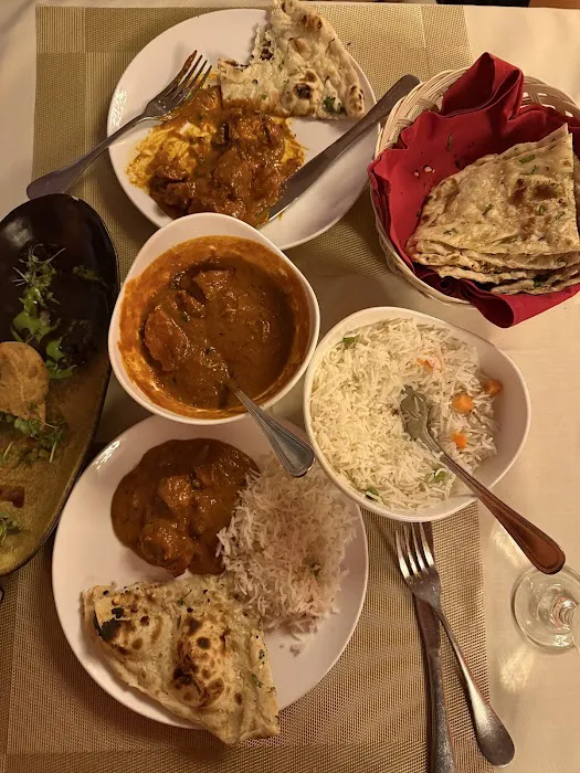 Taj Stamford Picture 5