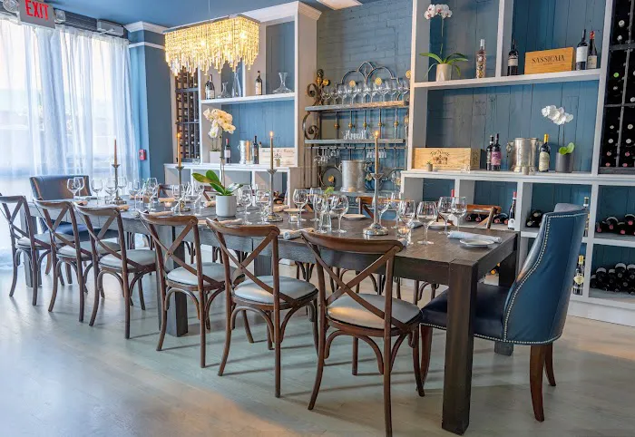 Divina Modern Italian Picture 8