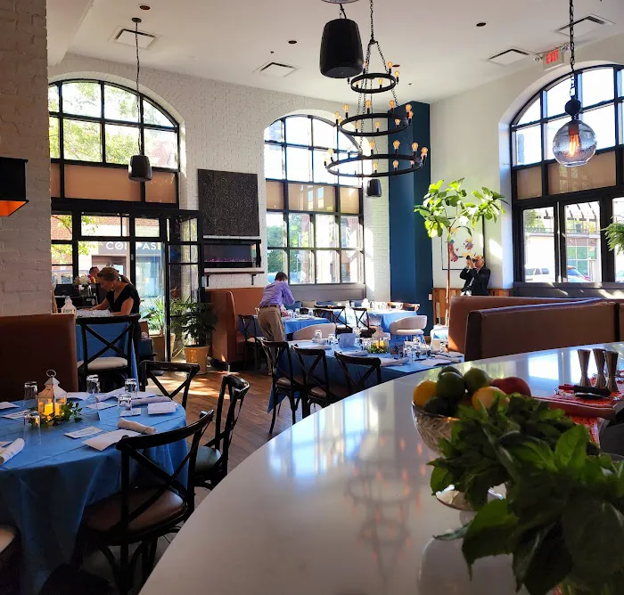 Divina Modern Italian Picture 1