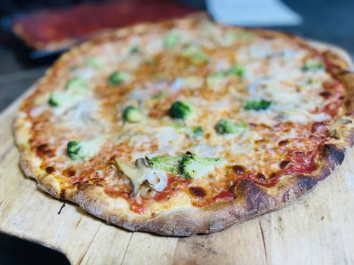 Glenville Pizza Picture 3