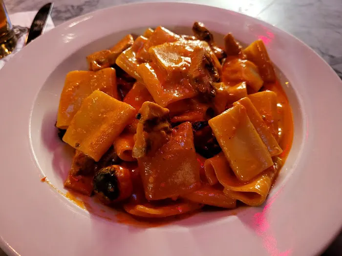 Amore Pizzeria & Italian Kitchen Picture 10