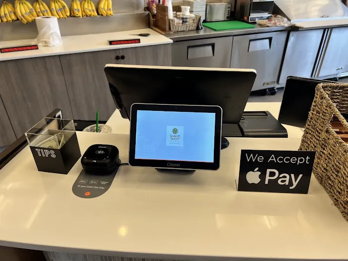 Shake shop cafe Picture 1