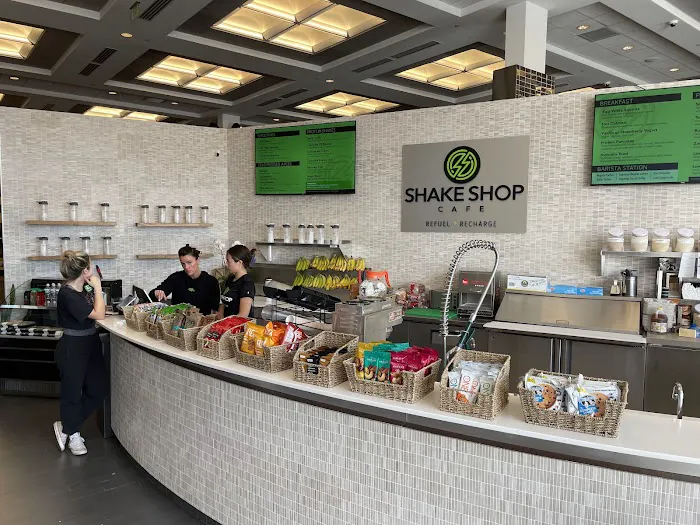 Shake shop cafe Picture 10