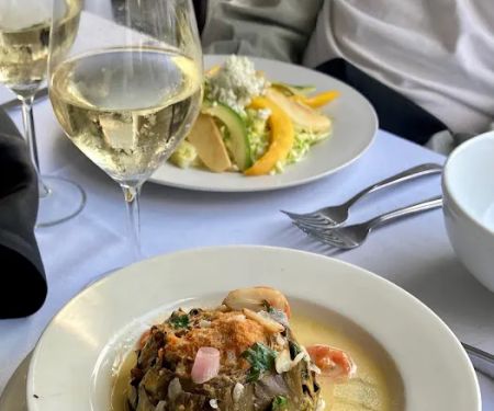 Lenny's North Seafood & Steakhouse