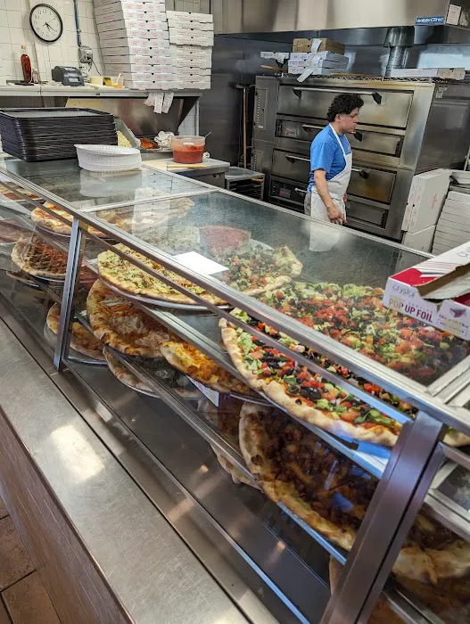 Broadway North Pizzeria Restaurant Picture 6