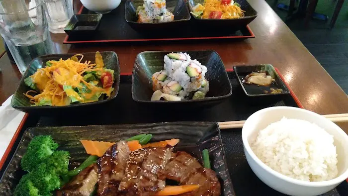 Kira Asian Bistro Picture 8