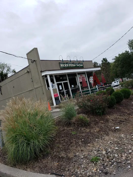 Nick's Pizza & Ice Cream Picture 2