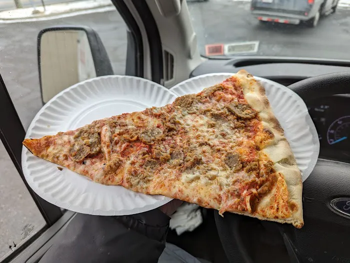 Nick's Pizza & Ice Cream Picture 5