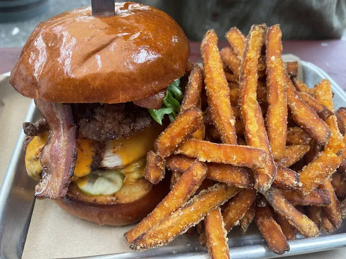 Captain Lawrence Barrel House Picture 8