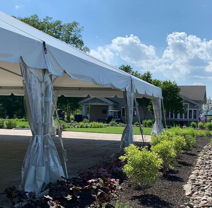 Woods Tavern Bar And Grill Picture 6