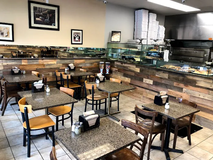 Basilico Pizza, Pasta & Gourmet Picture 7