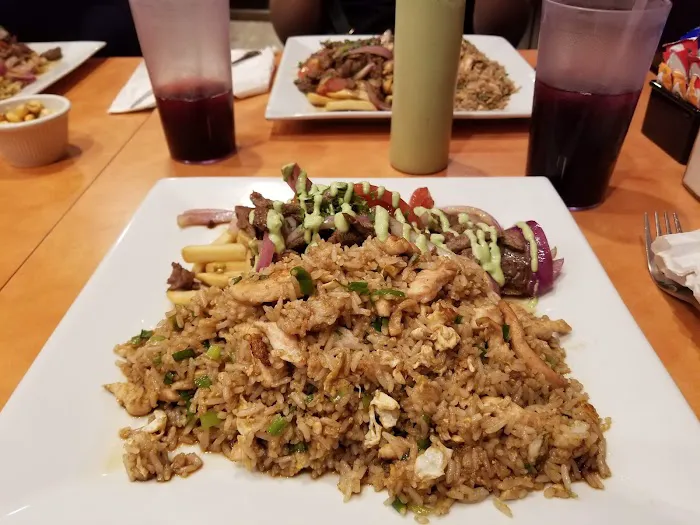 La Gladys Restaurant III Picture 4