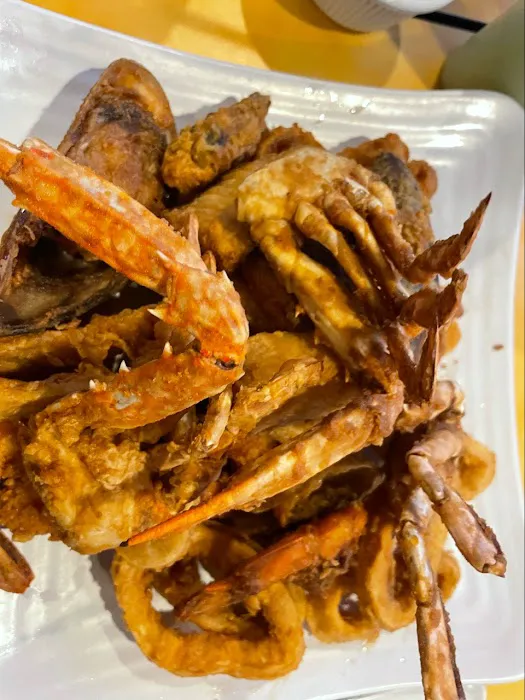 La Gladys Restaurant III Picture 1