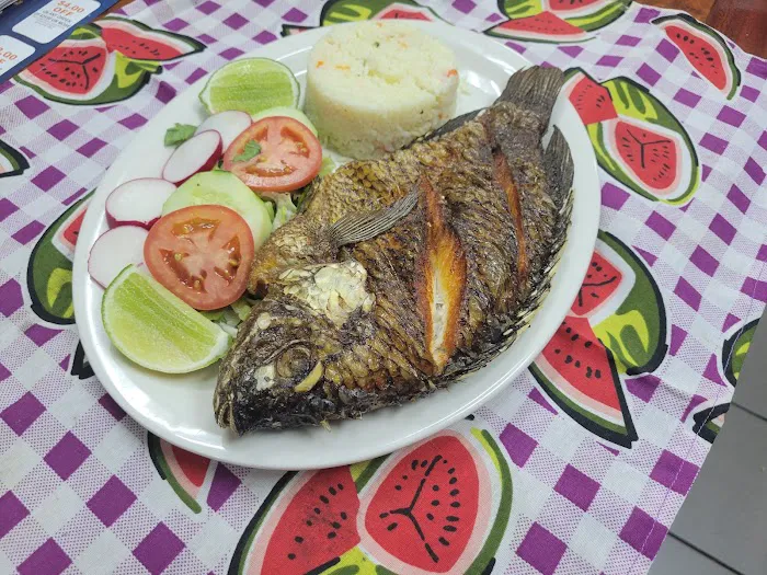 El Rey Salvadoreño Restaurant Picture 6