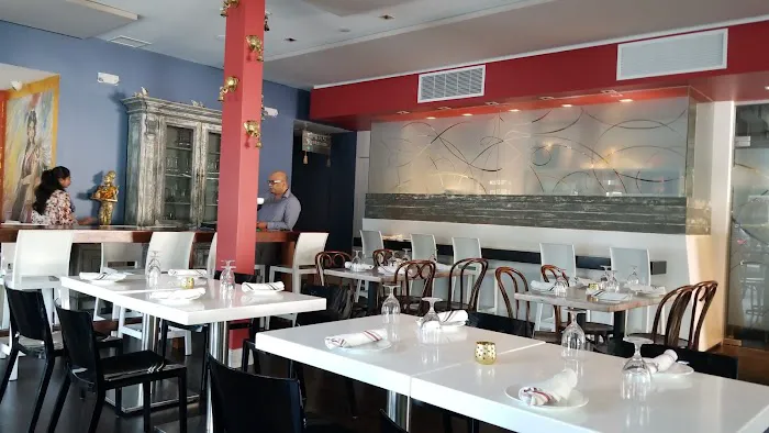 India Avenue Picture 5