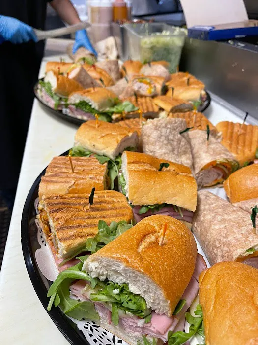 Club Sandwich of New Canaan Picture 5