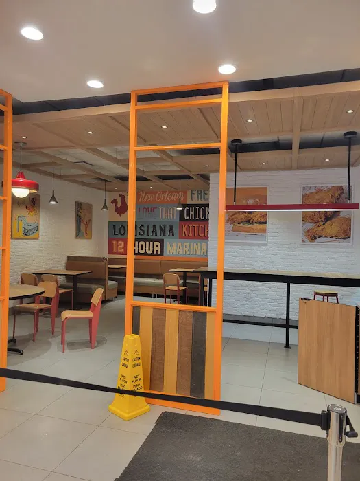 Popeyes Louisiana Kitchen Picture 2