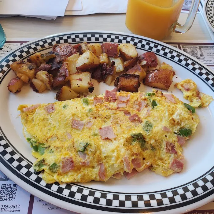 Darien Diner Picture 7