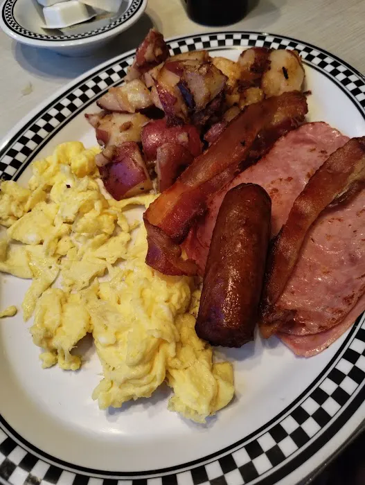 Darien Diner Picture 2