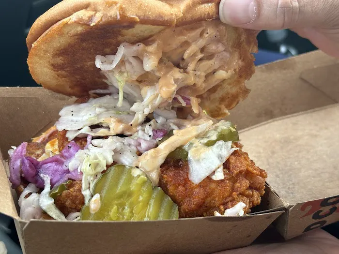 BIRDCODE Hot Chicken Picture 6