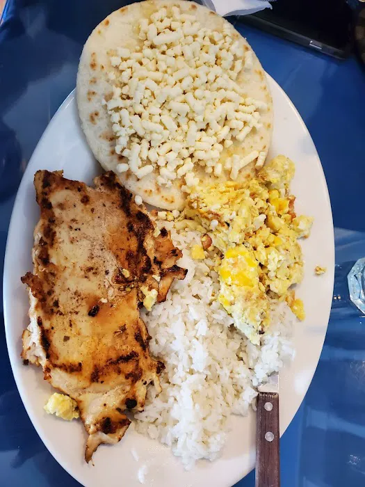 Mi Terruno Restaurant Picture 3