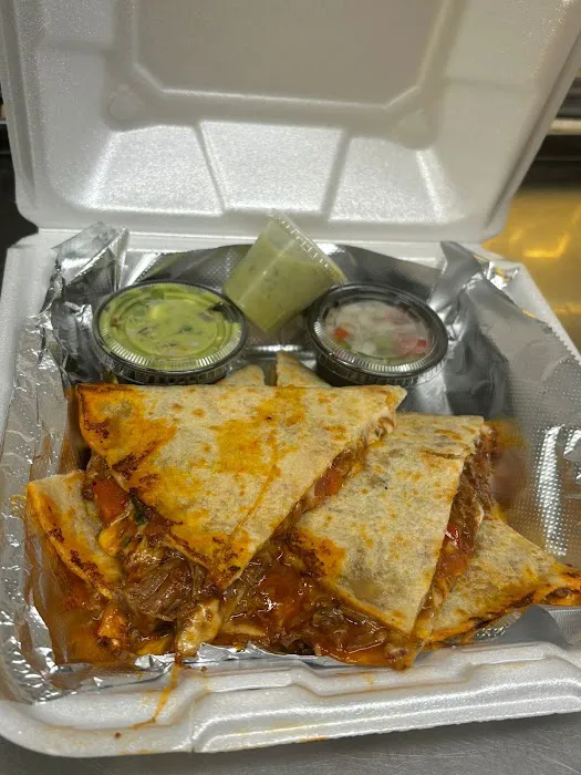 Mama Sandras Pupuseria LLC Picture 5