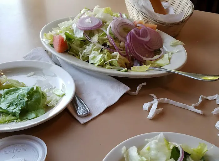 Sergio's Pizza & Restaurant Picture 6