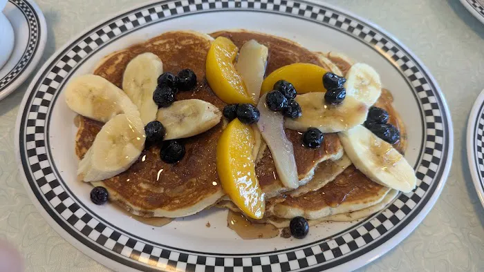 Post Road Diner Picture 9