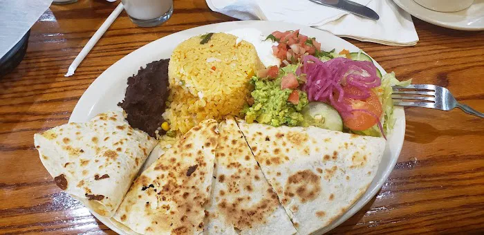 La Fuente Restaurant & Tikal Bakery Picture 7