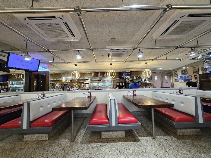Silver Star Diner Picture 6