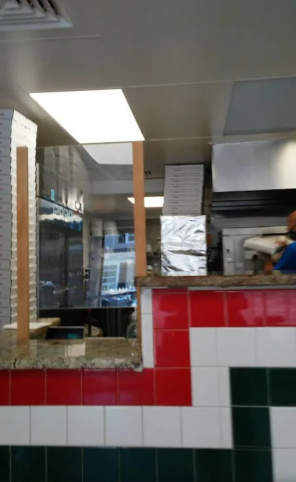 Belltown Pizzeria Picture 8