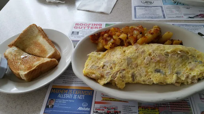 Springdale Diner Picture 7